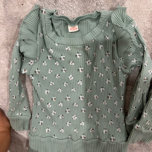 Shein green floral ruffle matching set - Picture 3 of 4